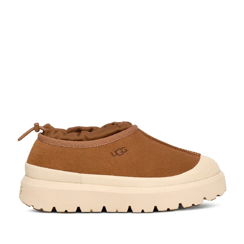 Men's Shock-Resistant Boots UGG Men's Tasman Weather Hybrid in Chestnut/Whitecap