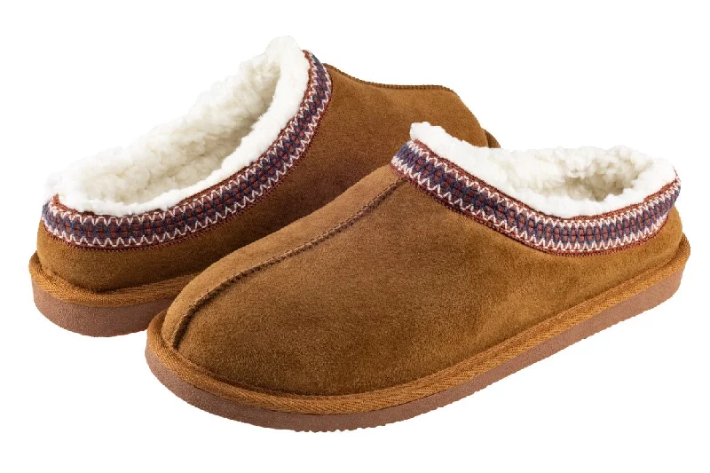 Men's Cushioned Shoes Men's Faux Suede Moccasin with Contrast Whip Stitching