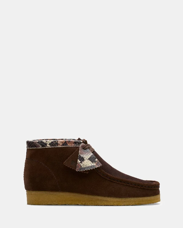 Men's Cozy Boots Wallabee Boot (M) Brown Snake Combi