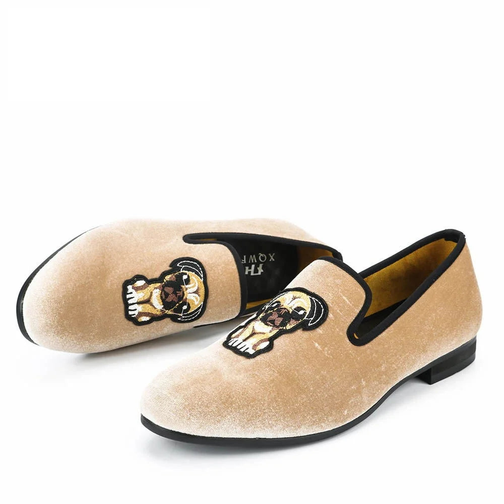 Unmissable Discounts On Modern Designer Shoes Beige Velvet Embroidered Solid Pattern Casual Slip-On Loafers for Men Unmissable Discounts On Modern Designer Shoes Beige Velvet Embroidered Solid Pattern Casual Slip-On Loafers for Men