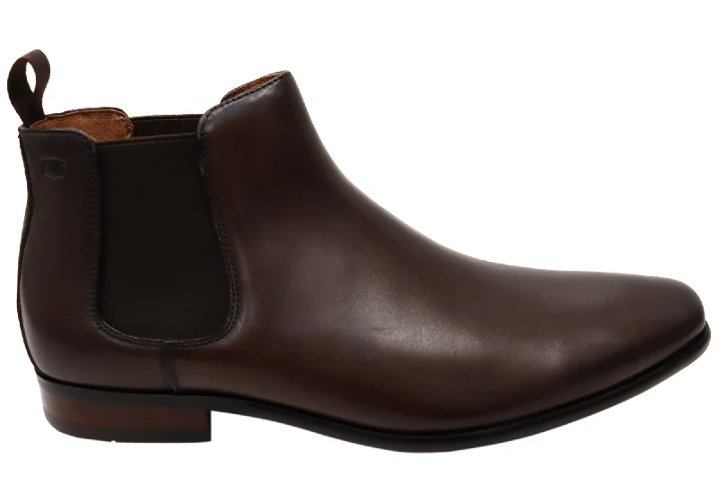 Special Holiday Sale On Premium Shoes Florsheim Mens EE Extra Wide Leather Barret Plain Toe Chelsea Boots Special Holiday Sale On Premium Shoes Florsheim Mens EE Extra Wide Leather Barret Plain Toe Chelsea Boots