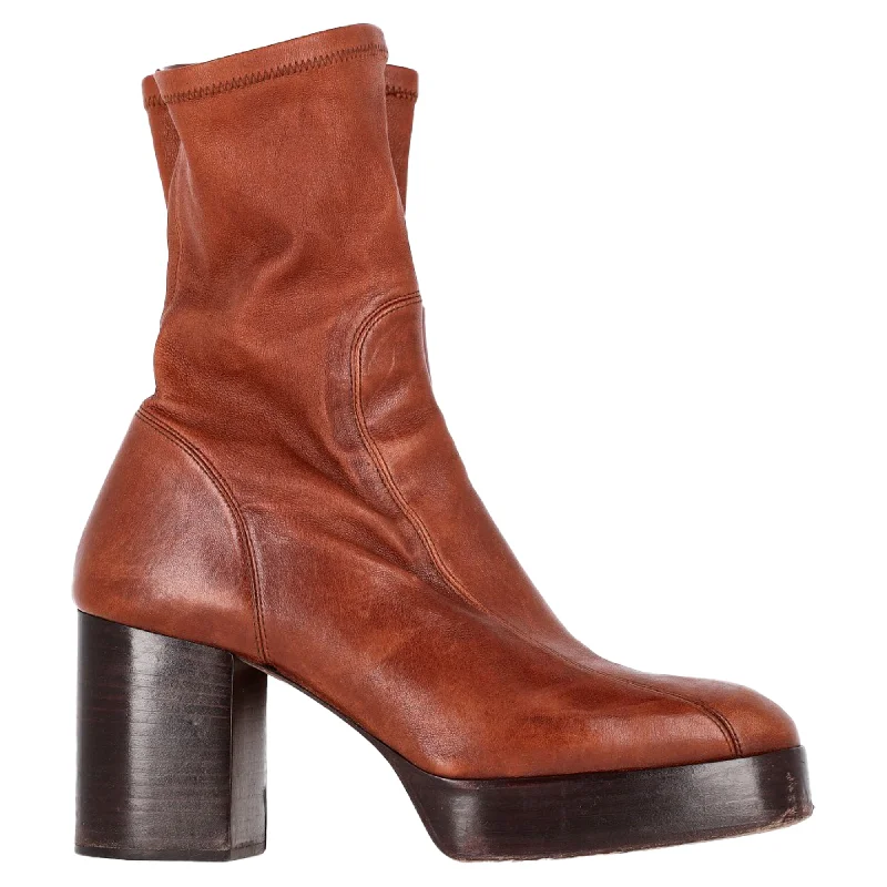 Chloé Platform Fitted Ankle Boots in Brown Leather