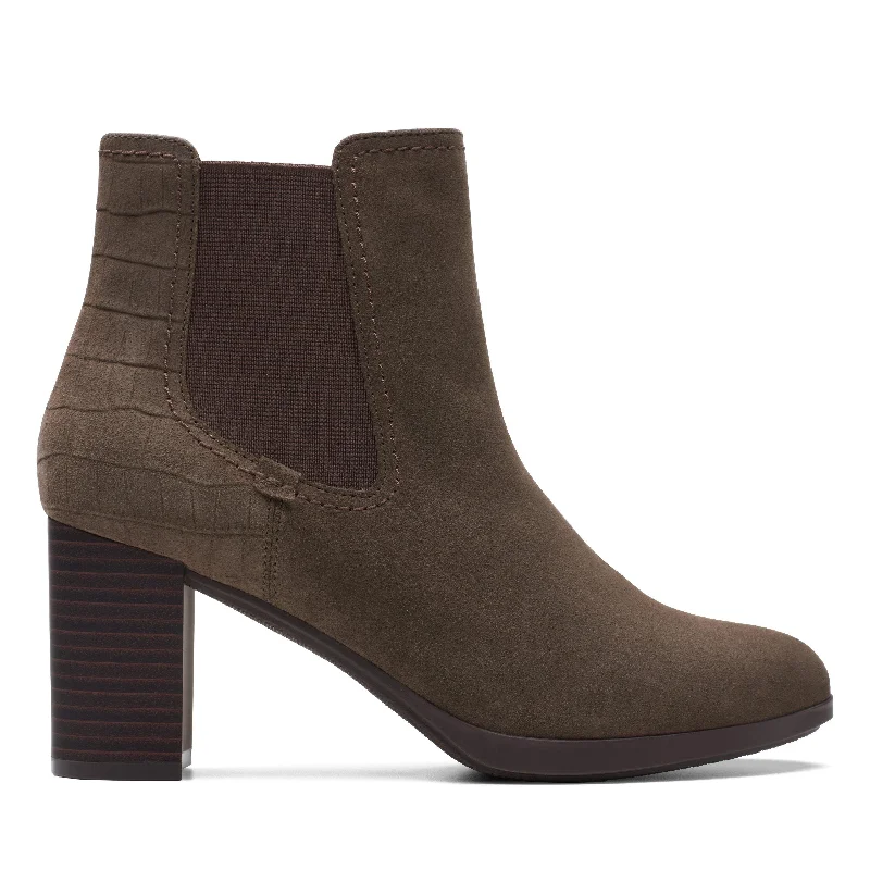 Clarks Bayla Rose in Grey Suede