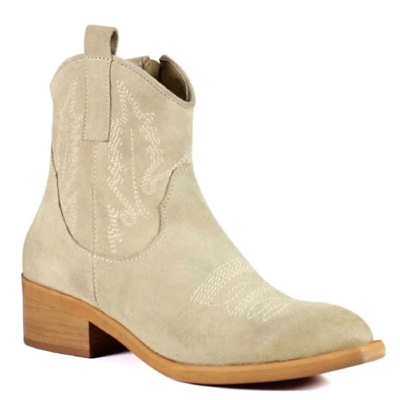 Get Crackin' Boots In Beige