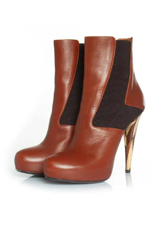 hidden platform boots in cognac leather