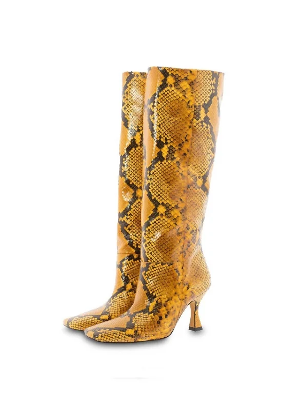 Leather Bibi Boots In Beige Animal Print