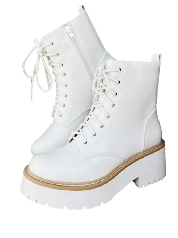 Women's Lug Sole Boot In White