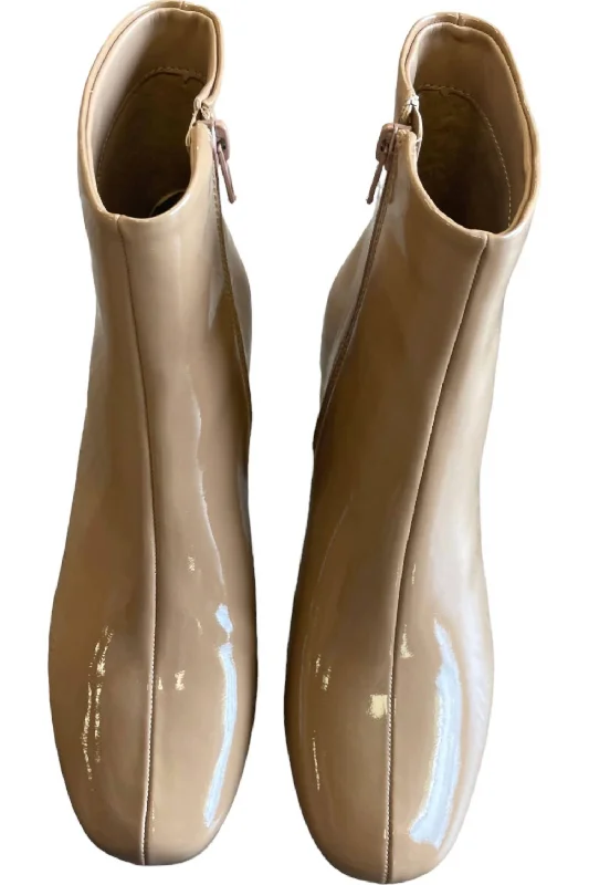 Women's Ultra Shiny Boots In Camel