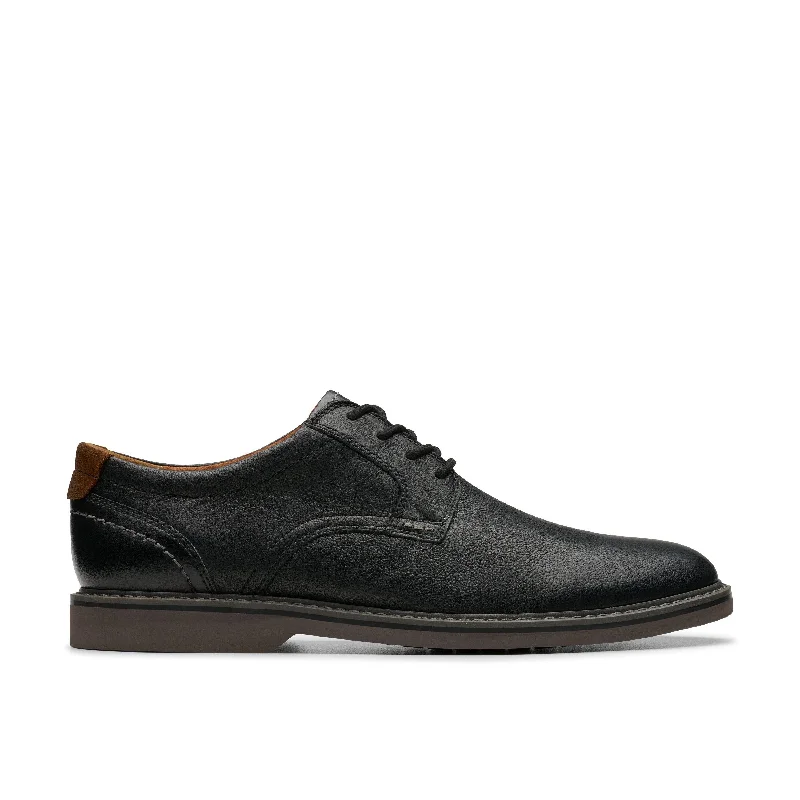 Men's Modern Shoes Clarks Radcliff Low in Black Leather